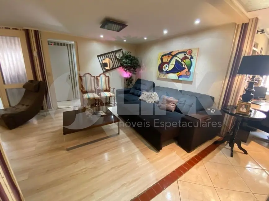 Apartamento com 3 quartos à venda, 101m2 em Boa Vista, Porto Alegre - RS - imagem 1 Foto 1 de Apartamento com 3 quartos à venda, 101m2 em Boa Vista, Porto Alegre - RS