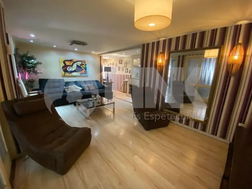 Apartamento com 3 quartos à venda, 101m2 em Boa Vista, Porto Alegre - RS - imagem 6 Foto 6 de Apartamento com 3 quartos à venda, 101m2 em Boa Vista, Porto Alegre - RS