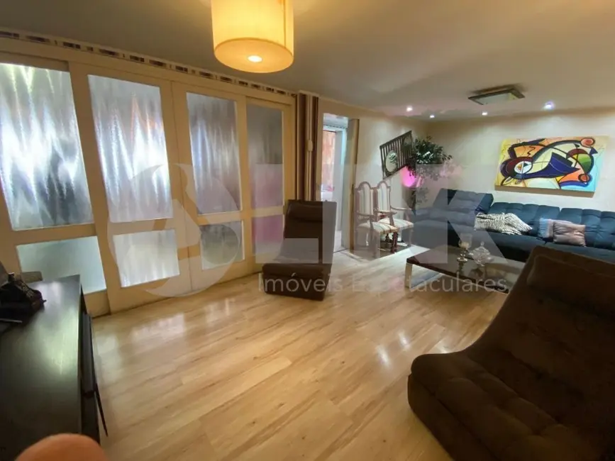 Apartamento com 3 quartos à venda, 101m2 em Boa Vista, Porto Alegre - RS - imagem 9 Foto 9 de Apartamento com 3 quartos à venda, 101m2 em Boa Vista, Porto Alegre - RS