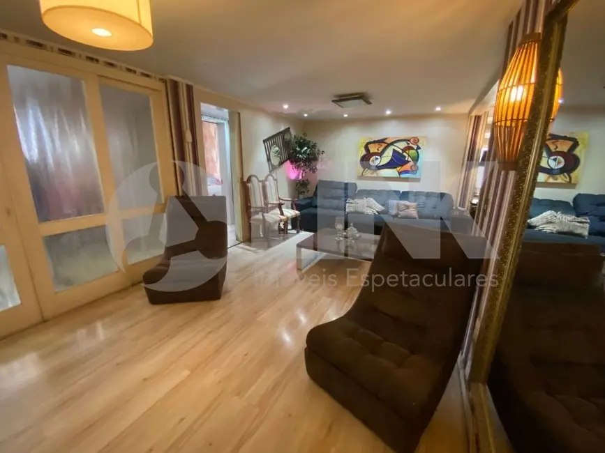 Apartamento com 3 quartos à venda, 101m2 em Boa Vista, Porto Alegre - RS - imagem 7 Foto 7 de Apartamento com 3 quartos à venda, 101m2 em Boa Vista, Porto Alegre - RS