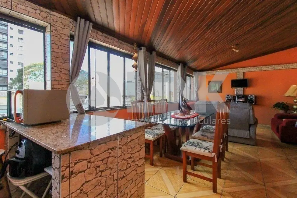 Casa com 9 quartos à venda, 360m2 em Jardim Botânico, Porto Alegre - RS - imagem 6 Foto 6 de Casa com 9 quartos à venda, 360m2 em Jardim Botânico, Porto Alegre - RS