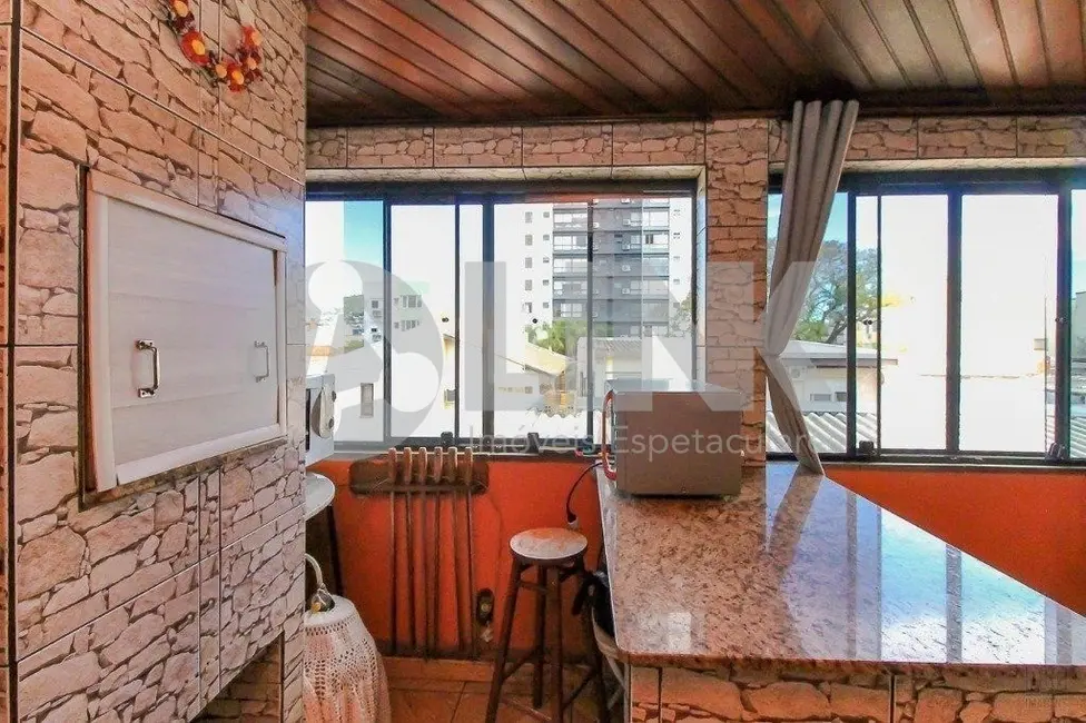 Casa com 9 quartos à venda, 360m2 em Jardim Botânico, Porto Alegre - RS - imagem 7 Foto 7 de Casa com 9 quartos à venda, 360m2 em Jardim Botânico, Porto Alegre - RS