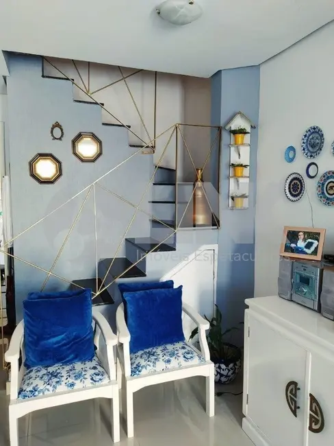 Foto 2 de Casa de Condomínio com 2 quartos à venda, 66m2 em Jardim Itu, Porto Alegre - RS