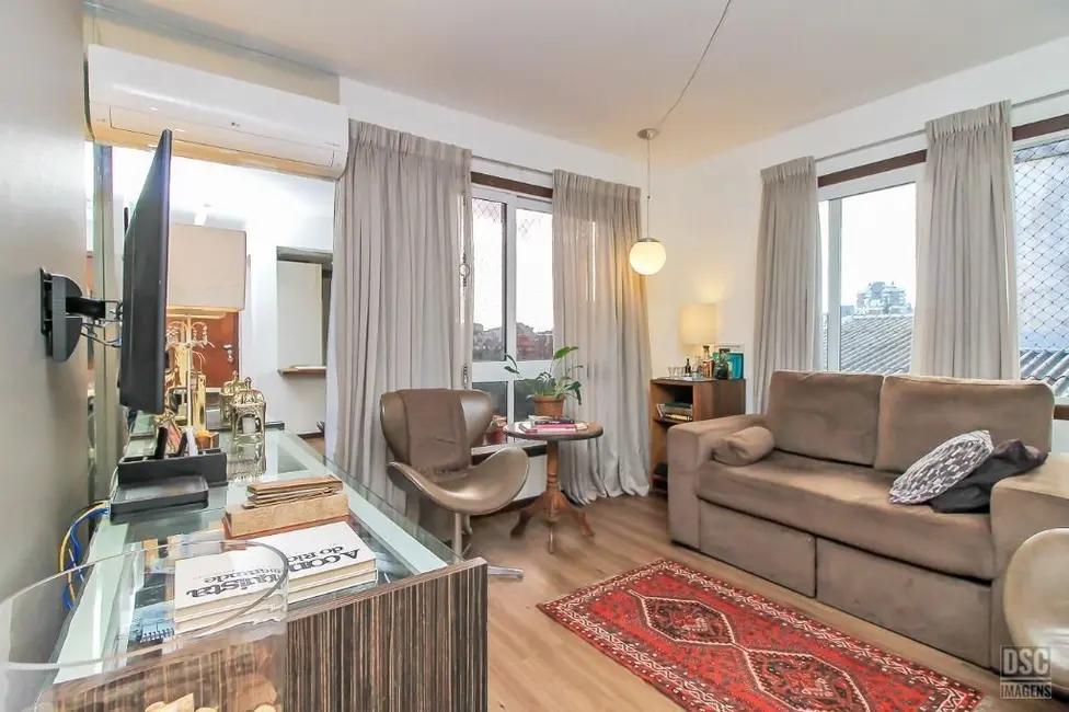 Foto 3 de Apartamento com 1 quarto à venda, 45m2 em Auxiliadora, Porto Alegre - RS