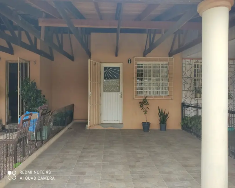 Foto 2 de Casa com 3 quartos à venda, 78m2 em Restinga, Porto Alegre - RS