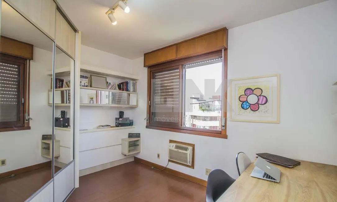 Apartamento com 4 quartos à venda, 335m2 em Moinhos de Vento, Porto Alegre - RS - imagem 7 Foto 7 de Apartamento com 4 quartos à venda, 335m2 em Moinhos de Vento, Porto Alegre - RS