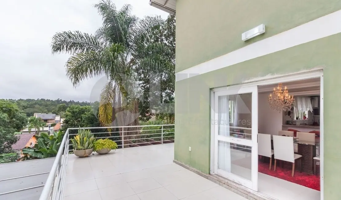 Casa de Condomínio com 3 quartos à venda, 403m2 em São Lucas, Viamao - RS - imagem 8 Foto 8 de Casa de Condomínio com 3 quartos à venda, 403m2 em São Lucas, Viamao - RS
