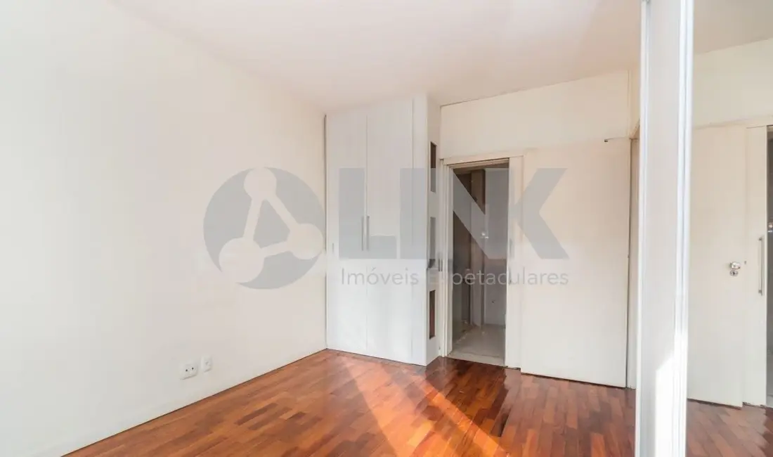 Apartamento com 2 quartos à venda, 96m2 em Rio Branco, Porto Alegre - RS - imagem 9 Foto 9 de Apartamento com 2 quartos à venda, 96m2 em Rio Branco, Porto Alegre - RS