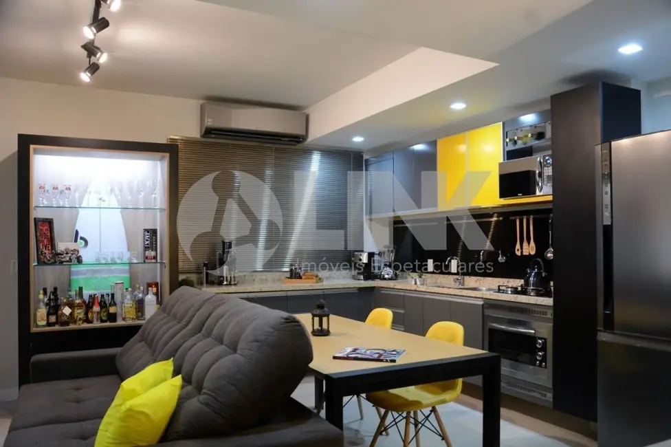 Foto 1 de Apartamento com 1 quarto à venda, 40m2 em Chácara das Pedras, Porto Alegre - RS
