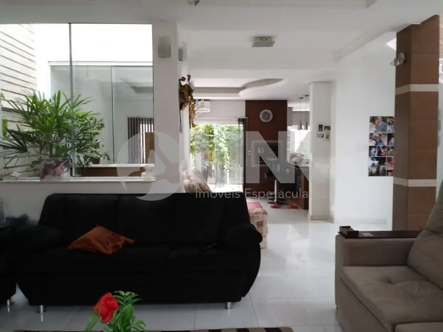 Foto 3 de Casa de Condomínio com 3 quartos à venda, 288m2 em Sarandi, Porto Alegre - RS