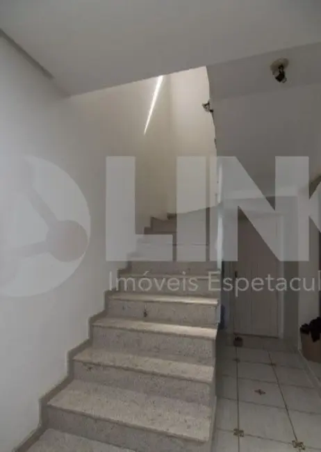 Casa com 3 quartos à venda, 198m2 em Parque Santa Fé, Porto Alegre - RS - imagem 8 Foto 8 de Casa com 3 quartos à venda, 198m2 em Parque Santa Fé, Porto Alegre - RS