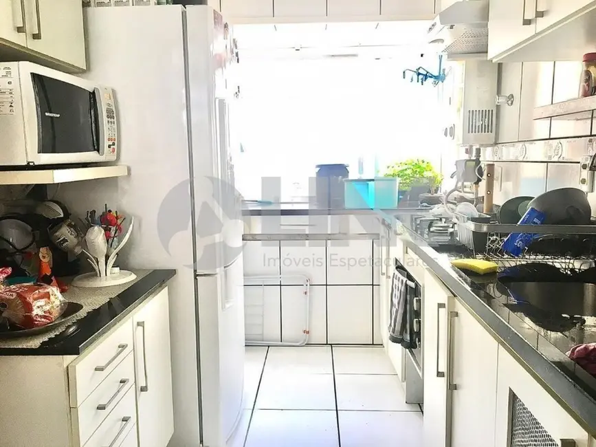 Apartamento com 2 quartos à venda, 58m2 em Passo da Areia, Porto Alegre - RS - imagem 9 Foto 9 de Apartamento com 2 quartos à venda, 58m2 em Passo da Areia, Porto Alegre - RS