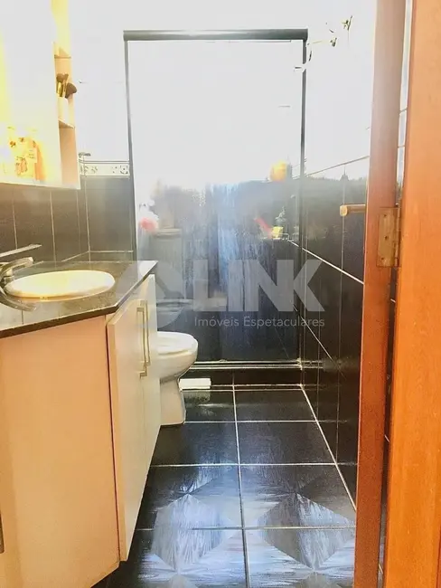 Apartamento com 2 quartos à venda, 58m2 em Passo da Areia, Porto Alegre - RS - imagem 8 Foto 8 de Apartamento com 2 quartos à venda, 58m2 em Passo da Areia, Porto Alegre - RS