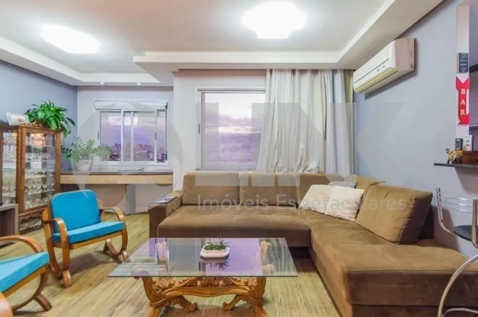 Foto 6 de Apartamento com 2 quartos à venda, 66m2 em Vila Ipiranga, Porto Alegre - RS