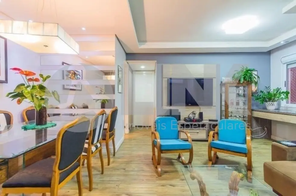 Foto 3 de Apartamento com 2 quartos à venda, 66m2 em Vila Ipiranga, Porto Alegre - RS