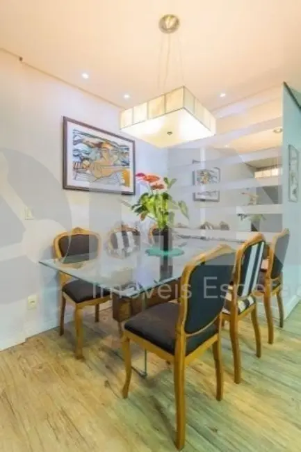 Foto 9 de Apartamento com 2 quartos à venda, 66m2 em Vila Ipiranga, Porto Alegre - RS