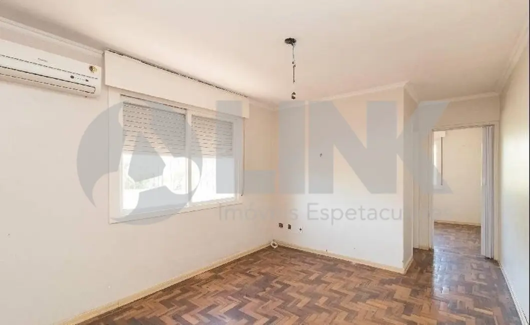 Foto 2 de Apartamento com 1 quarto à venda, 42m2 em Jardim Lindóia, Porto Alegre - RS