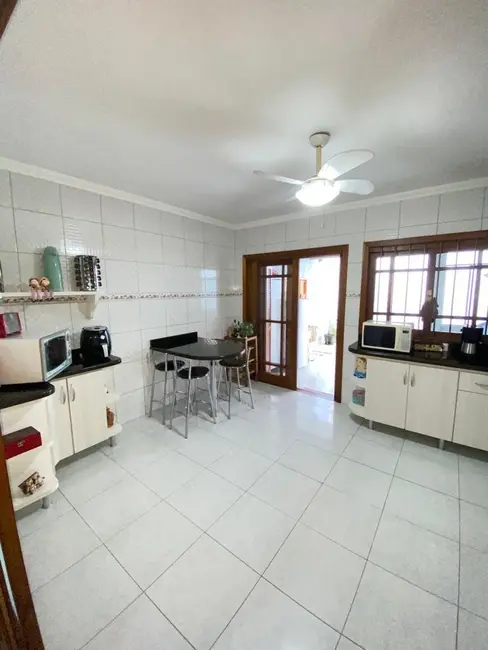 Foto 7 de Casa com 2 quartos à venda, 170m2 em Sarandi, Porto Alegre - RS