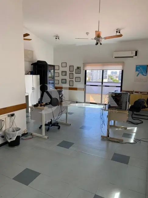 Apartamento com 2 quartos à venda, 112m2 em Azenha, Porto Alegre - RS - imagem 4 Foto 4 de Apartamento com 2 quartos à venda, 112m2 em Azenha, Porto Alegre - RS