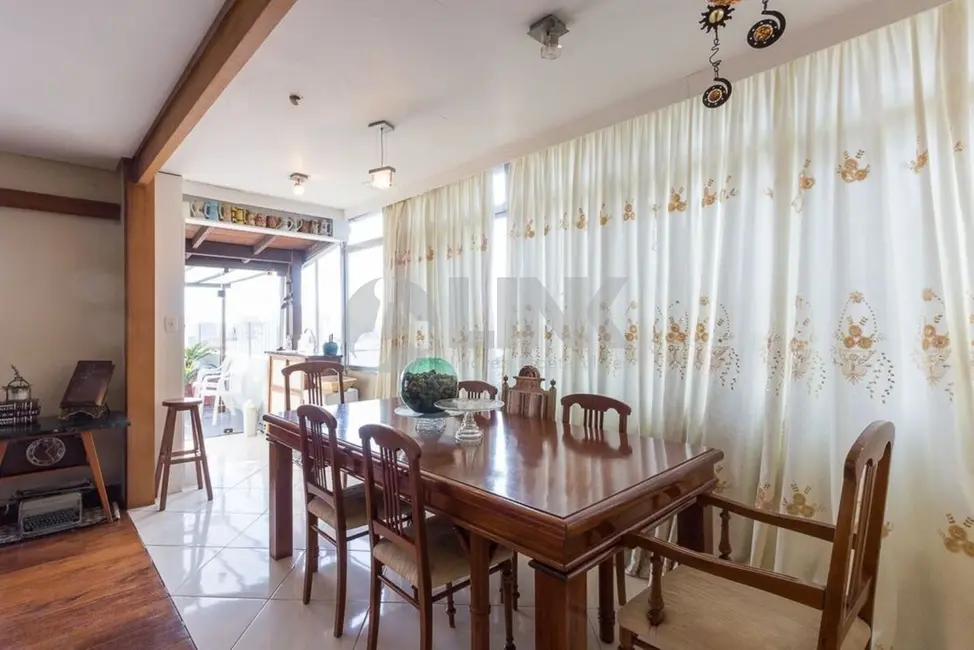 Foto 6 de Apartamento com 4 quartos à venda, 215m2 em Cristo Redentor, Porto Alegre - RS