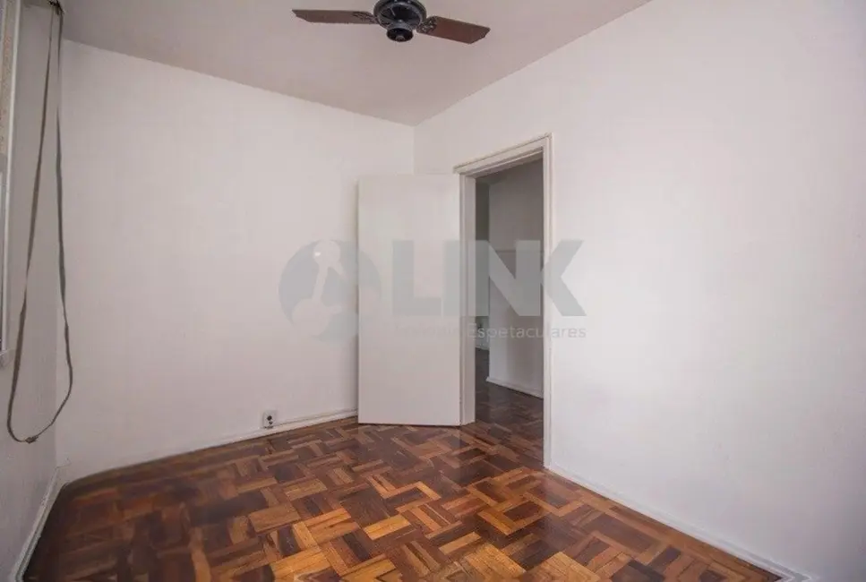 Apartamento com 2 quartos à venda, 56m2 em Menino Deus, Porto Alegre - RS - imagem 7 Foto 7 de Apartamento com 2 quartos à venda, 56m2 em Menino Deus, Porto Alegre - RS