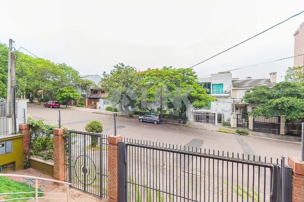 Foto 8 de Casa com 5 quartos à venda, 418m2 em Chácara das Pedras, Porto Alegre - RS