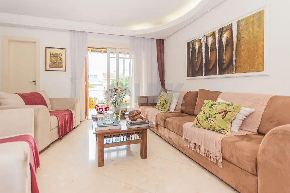 Foto 5 de Casa com 5 quartos à venda, 418m2 em Chácara das Pedras, Porto Alegre - RS