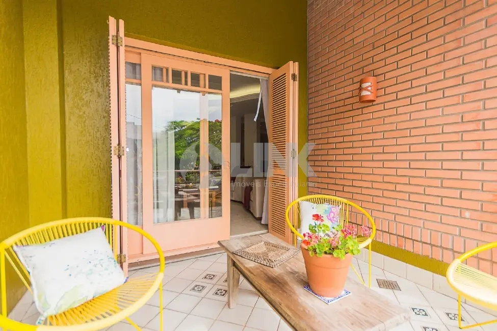 Foto 9 de Casa com 5 quartos à venda, 418m2 em Chácara das Pedras, Porto Alegre - RS