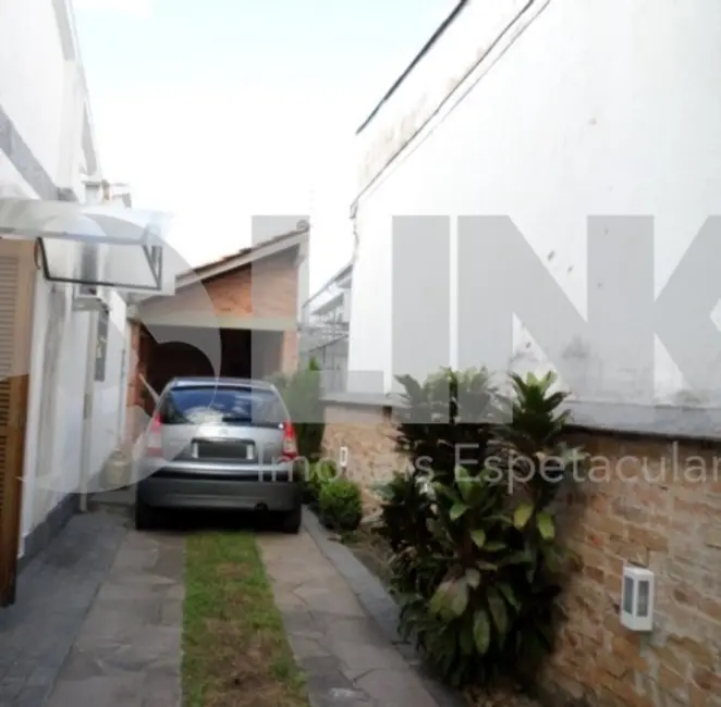 Casa com 3 quartos à venda, 200m2 em Partenon, Porto Alegre - RS - imagem 7 Foto 7 de Casa com 3 quartos à venda, 200m2 em Partenon, Porto Alegre - RS