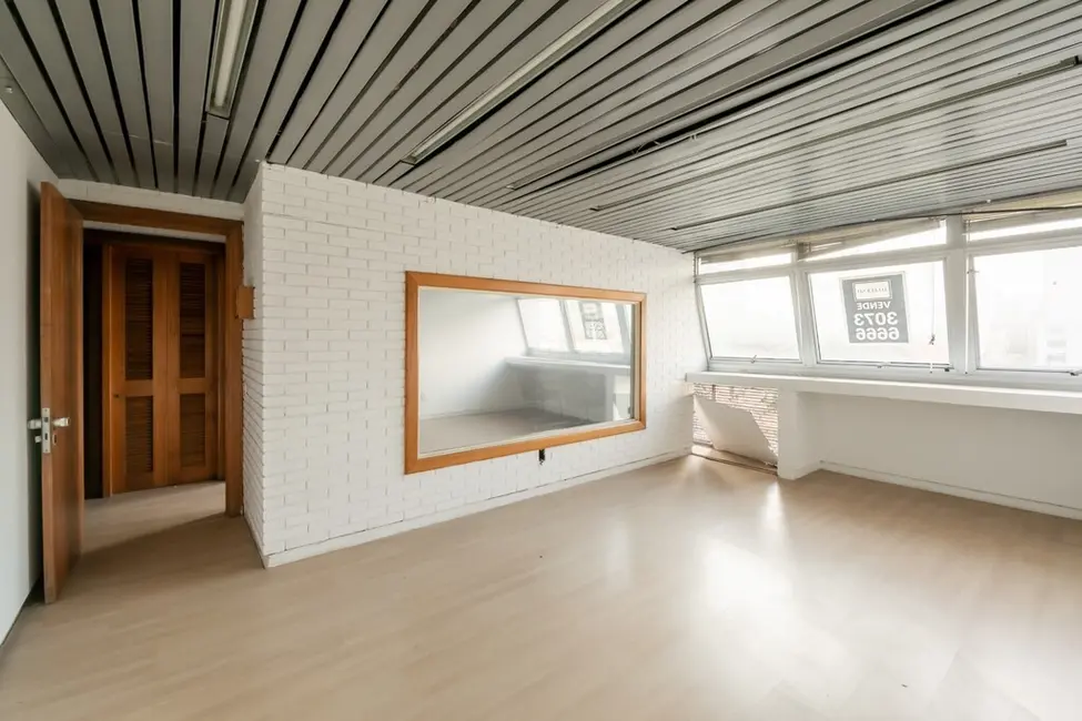 Foto 3 de Sala Comercial à venda, 320m2 em Petrópolis, Porto Alegre - RS