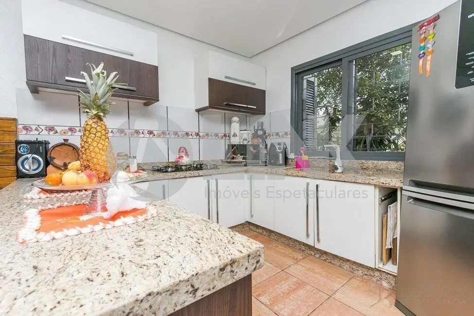 Foto 9 de Casa de Condomínio com 3 quartos à venda, 230m2 em Vila Nova, Porto Alegre - RS