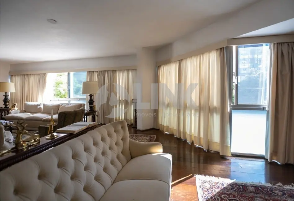 Foto 2 de Apartamento com 3 quartos à venda, 244m2 em Moinhos de Vento, Porto Alegre - RS