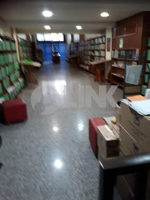 Prédio Inteiro à venda, 1500m2 em Centro Histórico, Porto Alegre - RS - imagem 8 Foto 8 de Prédio Inteiro à venda, 1500m2 em Centro Histórico, Porto Alegre - RS