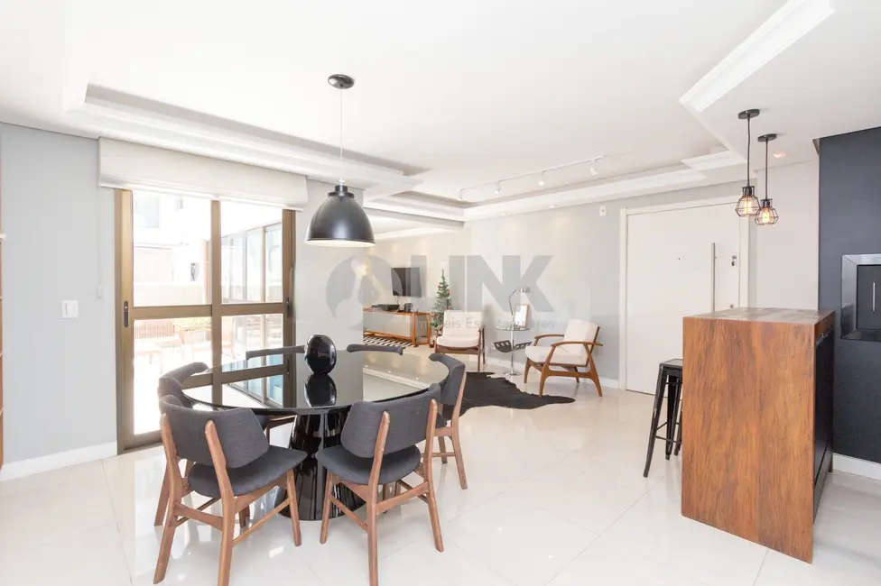 Apartamento com 3 quartos à venda, 181m2 em Mont Serrat, Porto Alegre - RS - imagem 4 Foto 4 de Apartamento com 3 quartos à venda, 181m2 em Mont Serrat, Porto Alegre - RS