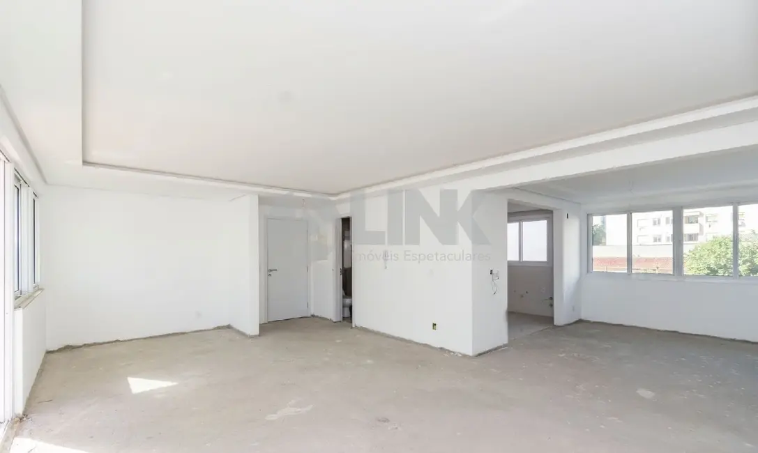 Foto 1 de Apartamento com 3 quartos à venda, 164m2 em Passo da Areia, Porto Alegre - RS