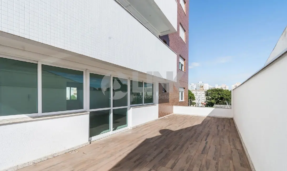 Foto 9 de Apartamento com 3 quartos à venda, 164m2 em Passo da Areia, Porto Alegre - RS