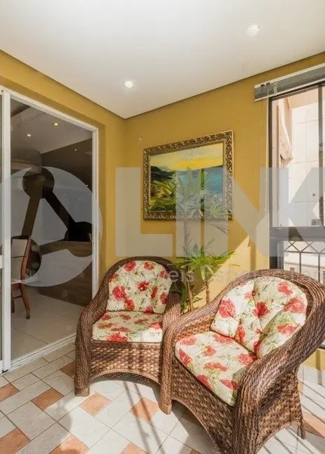 Apartamento com 3 quartos à venda, 95m2 em Passo da Areia, Porto Alegre - RS - imagem 9 Foto 9 de Apartamento com 3 quartos à venda, 95m2 em Passo da Areia, Porto Alegre - RS