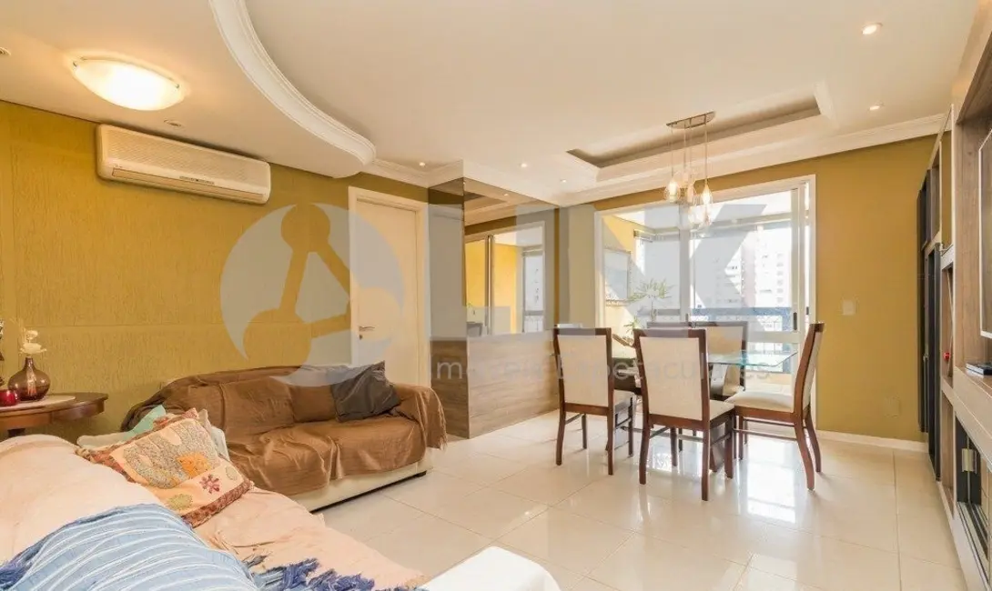 Apartamento com 3 quartos à venda, 95m2 em Passo da Areia, Porto Alegre - RS - imagem 1 Foto 1 de Apartamento com 3 quartos à venda, 95m2 em Passo da Areia, Porto Alegre - RS