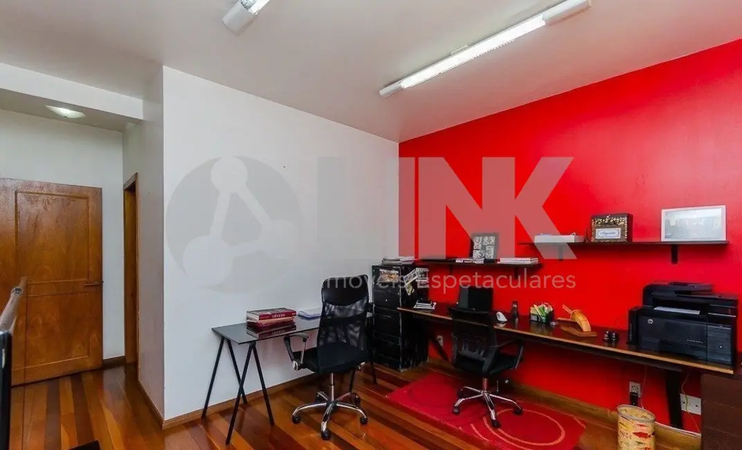 Casa com 4 quartos à venda, 413m2 em Medianeira, Porto Alegre - RS - imagem 8 Foto 8 de Casa com 4 quartos à venda, 413m2 em Medianeira, Porto Alegre - RS