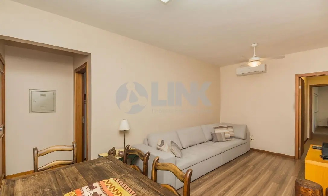 Apartamento com 3 quartos à venda, 167m2 em Passo da Areia, Porto Alegre - RS - imagem 7 Foto 7 de Apartamento com 3 quartos à venda, 167m2 em Passo da Areia, Porto Alegre - RS