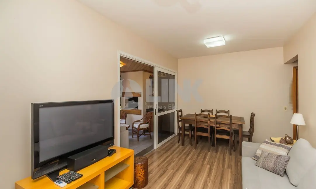Apartamento com 3 quartos à venda, 167m2 em Passo da Areia, Porto Alegre - RS - imagem 6 Foto 6 de Apartamento com 3 quartos à venda, 167m2 em Passo da Areia, Porto Alegre - RS