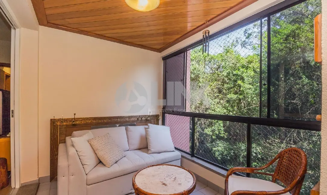 Apartamento com 3 quartos à venda, 167m2 em Passo da Areia, Porto Alegre - RS - imagem 4 Foto 4 de Apartamento com 3 quartos à venda, 167m2 em Passo da Areia, Porto Alegre - RS