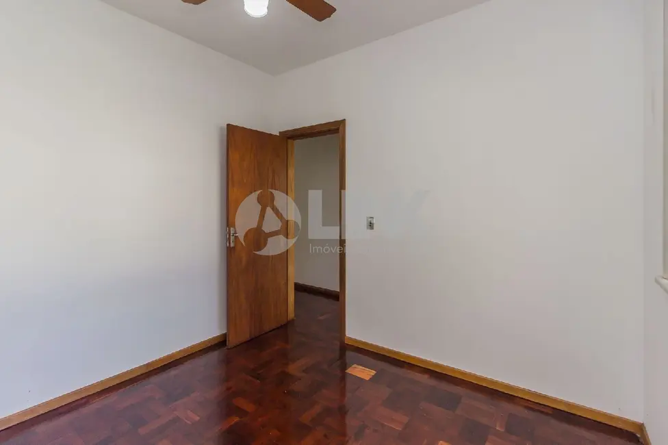 Casa com 3 quartos à venda, 130m2 em Jardim Europa, Porto Alegre - RS - imagem 8 Foto 8 de Casa com 3 quartos à venda, 130m2 em Jardim Europa, Porto Alegre - RS