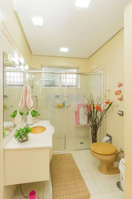 Casa com 3 quartos à venda, 290m2 em Jardim Europa, Porto Alegre - RS - imagem 9 Foto 9 de Casa com 3 quartos à venda, 290m2 em Jardim Europa, Porto Alegre - RS