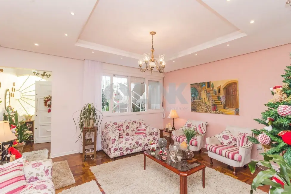 Casa com 3 quartos à venda, 290m2 em Jardim Europa, Porto Alegre - RS - imagem 3 Foto 3 de Casa com 3 quartos à venda, 290m2 em Jardim Europa, Porto Alegre - RS
