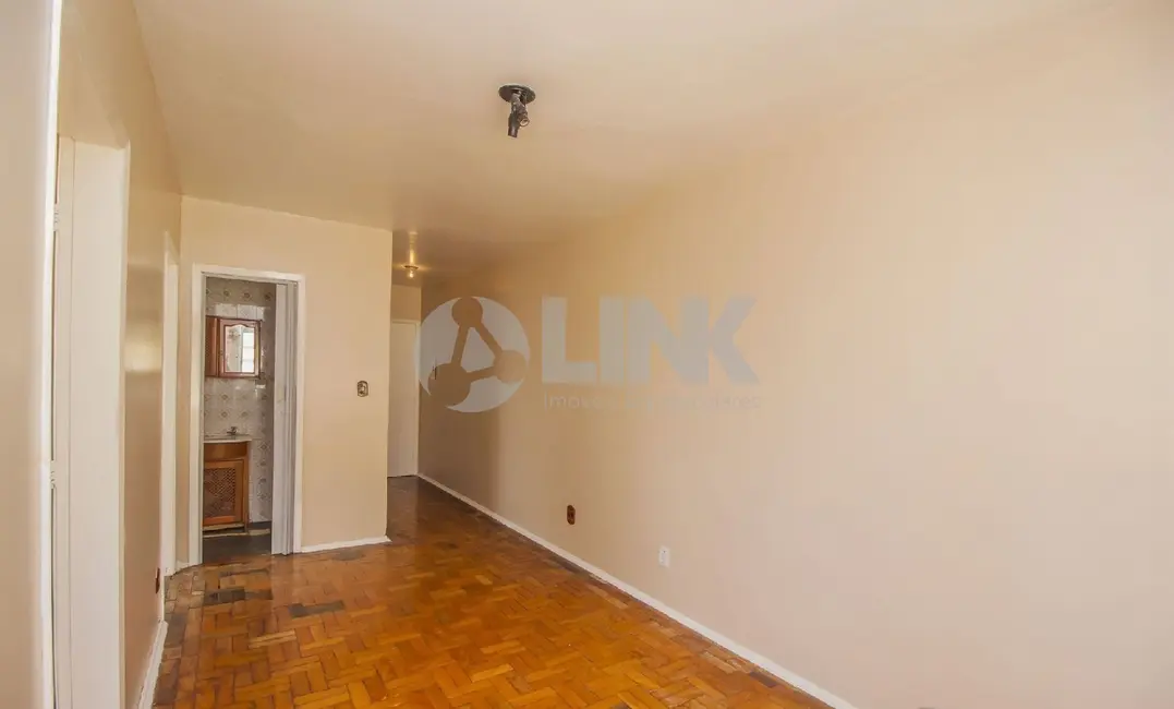 Foto 3 de Apartamento com 1 quarto à venda, 41m2 em Passo da Areia, Porto Alegre - RS