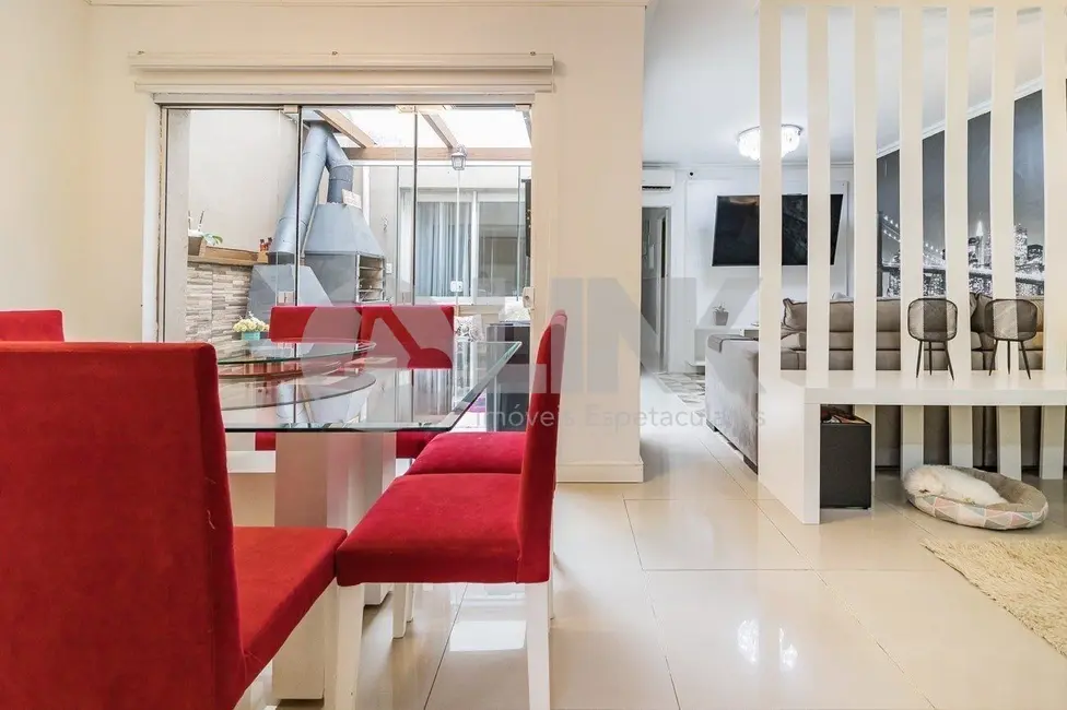 Apartamento com 3 quartos à venda, 118m2 em Petrópolis, Porto Alegre - RS - imagem 6 Foto 6 de Apartamento com 3 quartos à venda, 118m2 em Petrópolis, Porto Alegre - RS