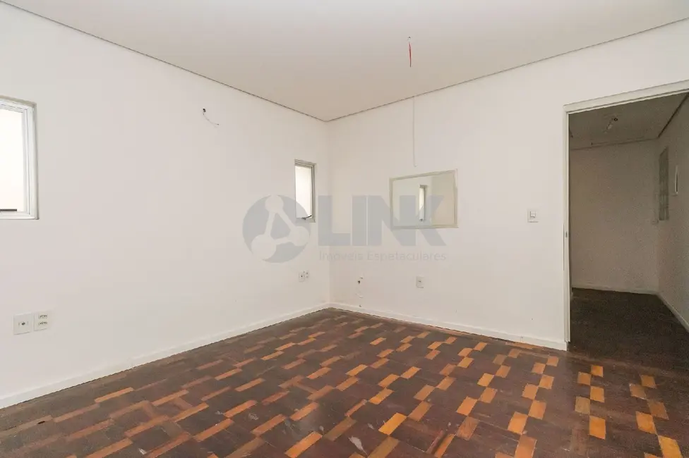 Casa com 3 quartos à venda, 124m2 em Petrópolis, Porto Alegre - RS - imagem 4 Foto 4 de Casa com 3 quartos à venda, 124m2 em Petrópolis, Porto Alegre - RS