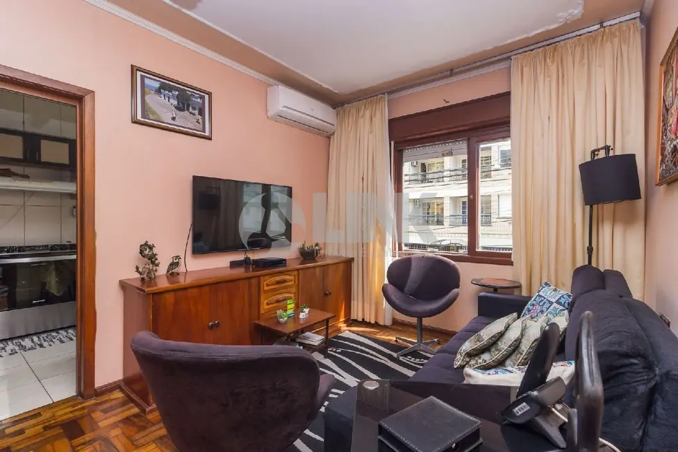 Apartamento com 2 quartos à venda, 64m2 em Passo da Areia, Porto Alegre - RS - imagem 3 Foto 3 de Apartamento com 2 quartos à venda, 64m2 em Passo da Areia, Porto Alegre - RS