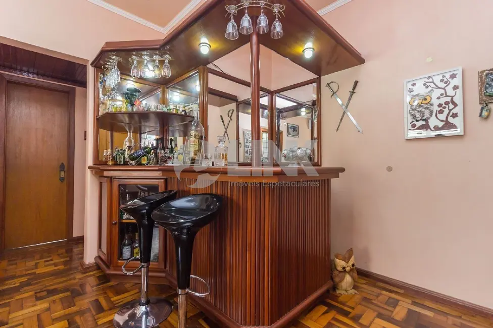 Apartamento com 2 quartos à venda, 64m2 em Passo da Areia, Porto Alegre - RS - imagem 4 Foto 4 de Apartamento com 2 quartos à venda, 64m2 em Passo da Areia, Porto Alegre - RS
